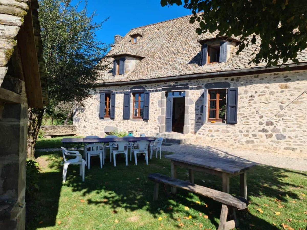 Maison Typique Auvergnate, Piscine Et Four A Pain Saint-Christophe-Les-Gorges Kültér fotó
